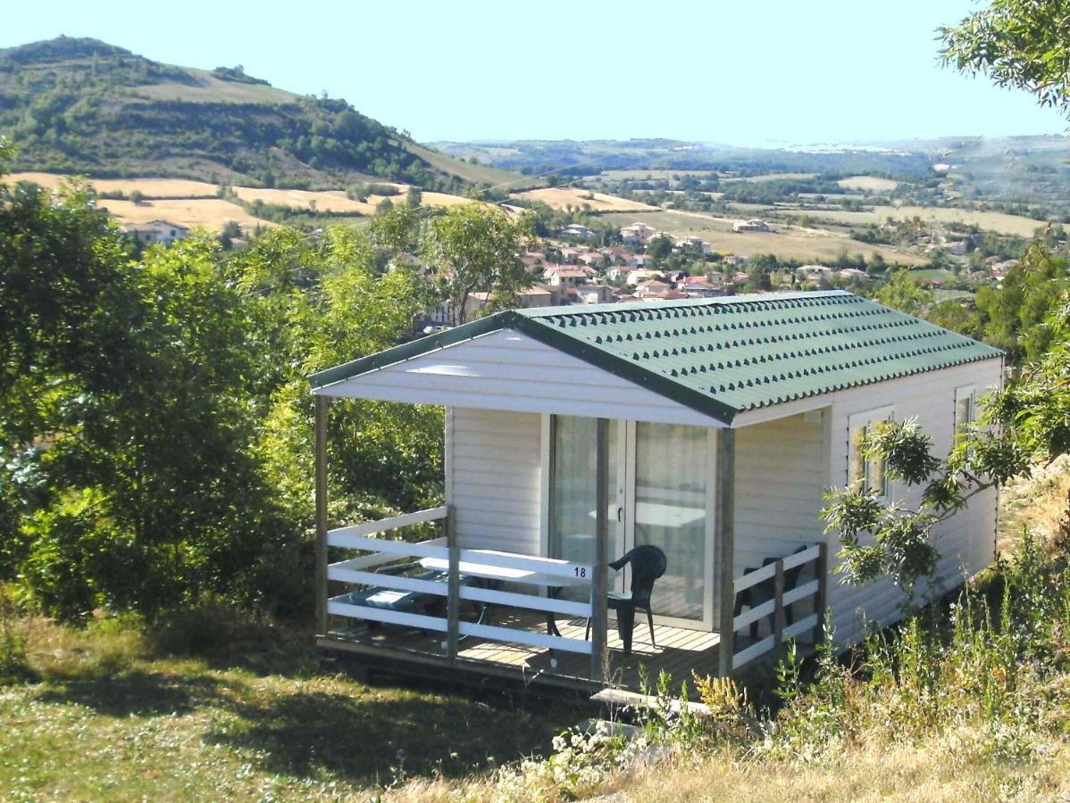 Hotel Val St Georges Saint-Georges-de-Luzençon Exterior foto